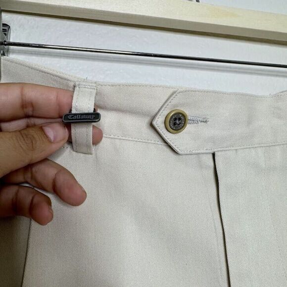 Callaway Golf Shorts Mens 36x9 Pro-Spin Pleated Chino Beige Khaki Outdoor - Picture 4 of 14